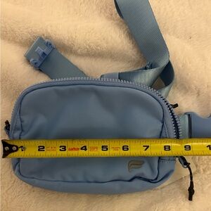 Fabletics Belt Bag in Bali Blue